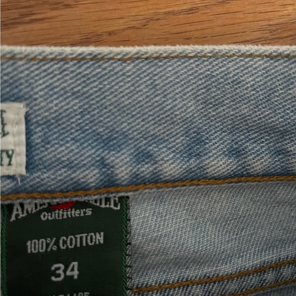 SOLD!!   Men’s American Eagle shorts. Size 34 - Picture 5 of 6